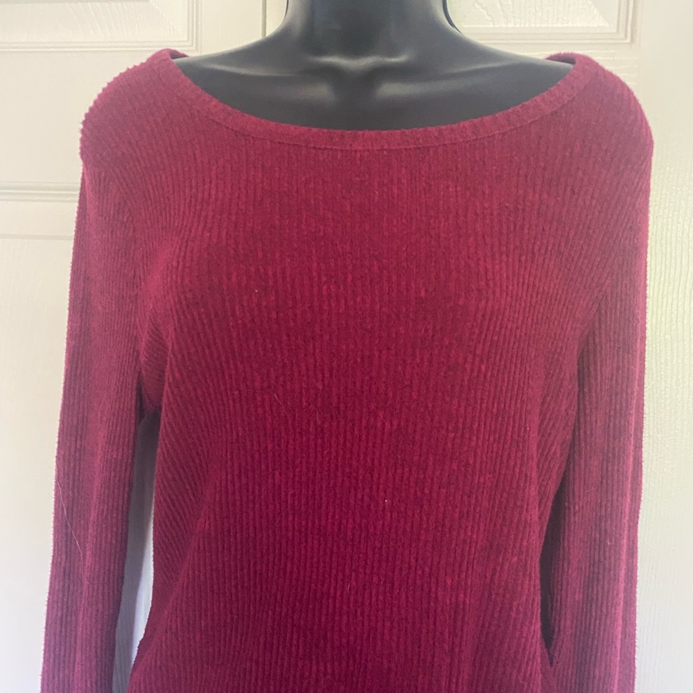 Medium Red Old Navy Sweater